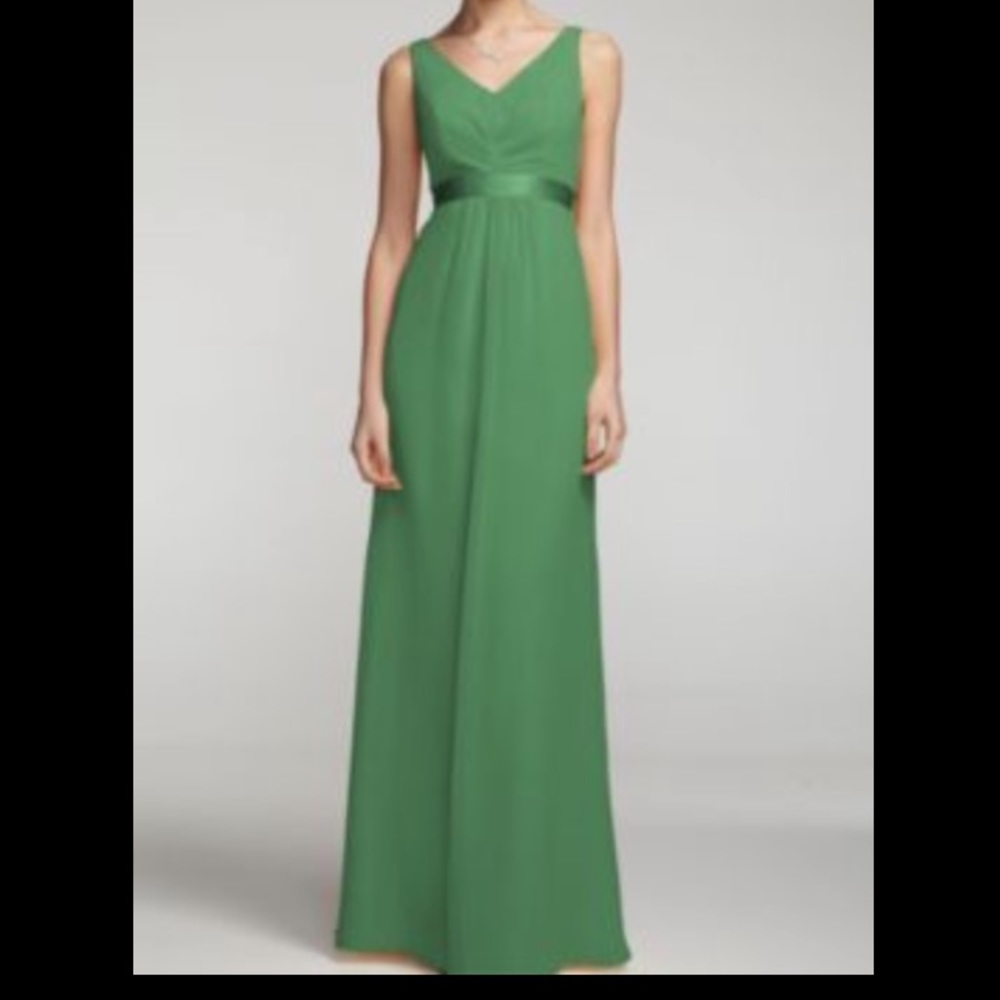 David’s bridal sleeveless chiffon dress w/ ruffed back green sz 20 EUC